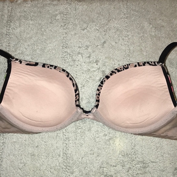 🌸🐆 Victoria’s Secret Very Sexy push up bra - Picture 4 of 6